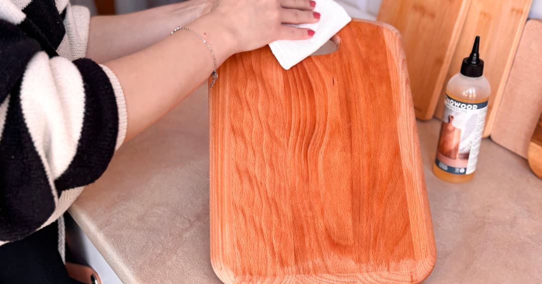 postup-olejovani-dreveneho-prkenka-6